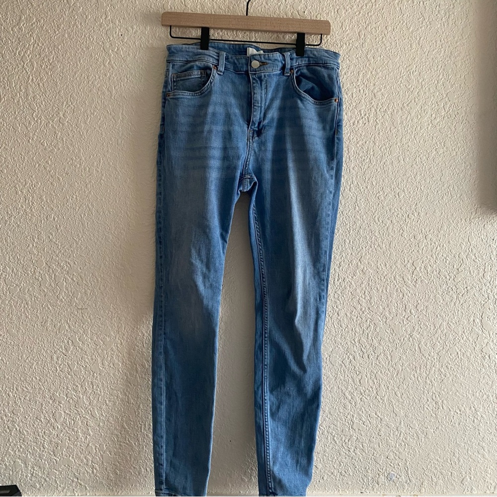 H&M light denim skinny jeans